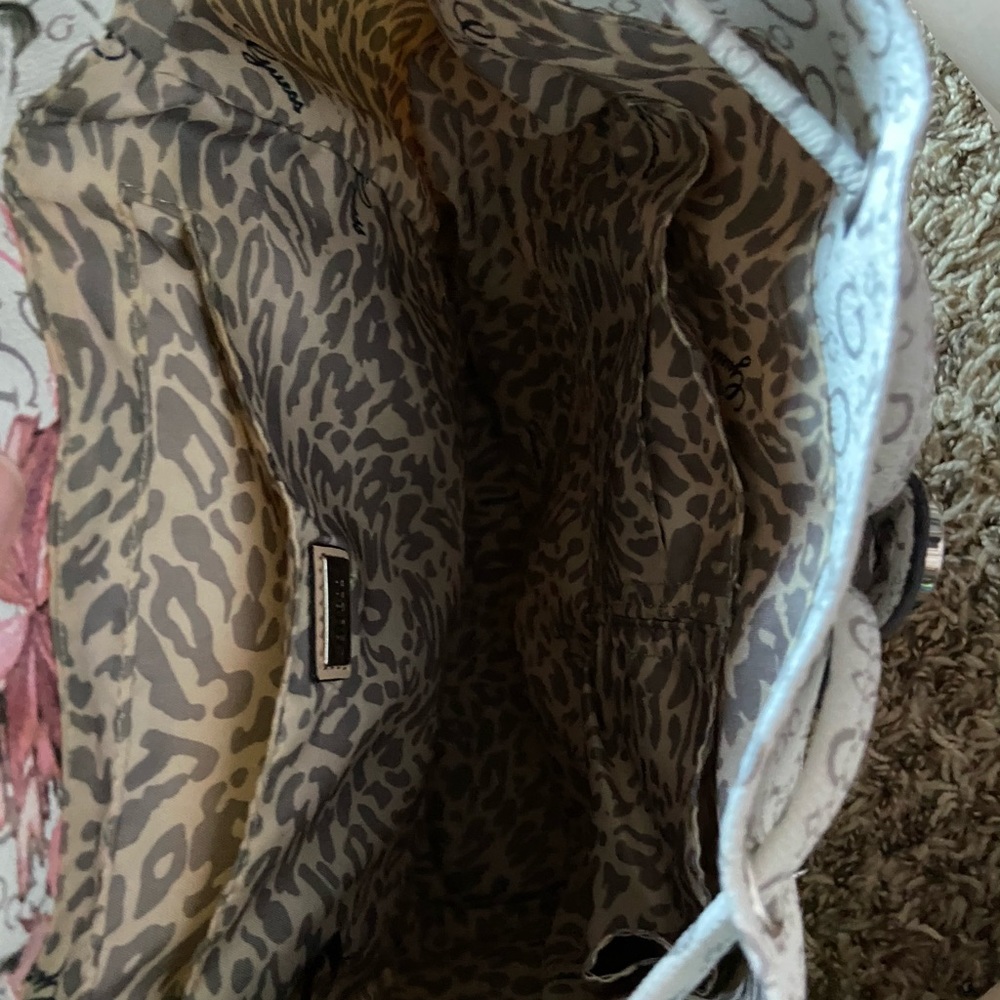 Guess Purse/Backpack - Picture 5 of 8